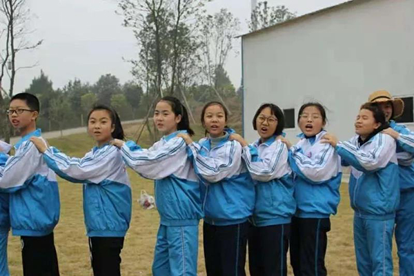 湖南華億生態(tài)農(nóng)業(yè)發(fā)展有限責(zé)任公司,株洲農(nóng)家樂(lè),湖南戶(hù)外拓展,株洲哪里好玩,自助燒烤,露營(yíng),會(huì)議團(tuán)體接待