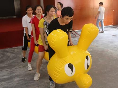 湖南華億生態(tài)農(nóng)業(yè)發(fā)展有限責(zé)任公司,株洲農(nóng)家樂,湖南戶外拓展,株洲哪里好玩,自助燒烤,露營,會(huì)議團(tuán)體接待