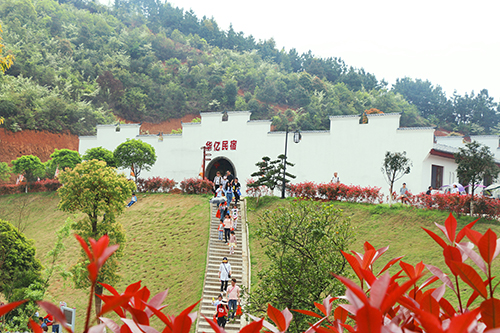 湖南華億生態(tài)農(nóng)業(yè)發(fā)展有限責(zé)任公司,株洲農(nóng)家樂,湖南戶外拓展,株洲哪里好玩,自助燒烤,露營,會議團體接待