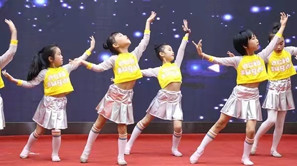 戶外拓展,自助燒烤,露營,會(huì)議團(tuán)體接待，團(tuán)建，