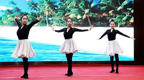 戶外拓展,自助燒烤,露營,會(huì)議團(tuán)體接待，團(tuán)建，