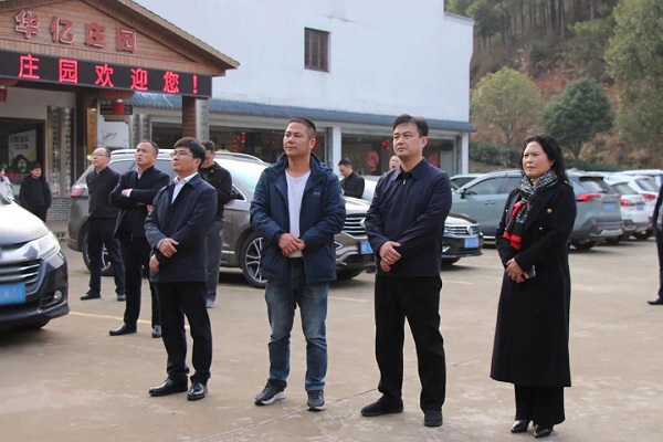 戶外拓展,自助燒烤,露營(yíng),會(huì)議團(tuán)體接待，團(tuán)建，